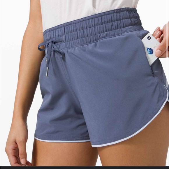Lululemon Choose a Side, reversible shorts in size 2. Ink blue/daydream. - Picture 1 of 8